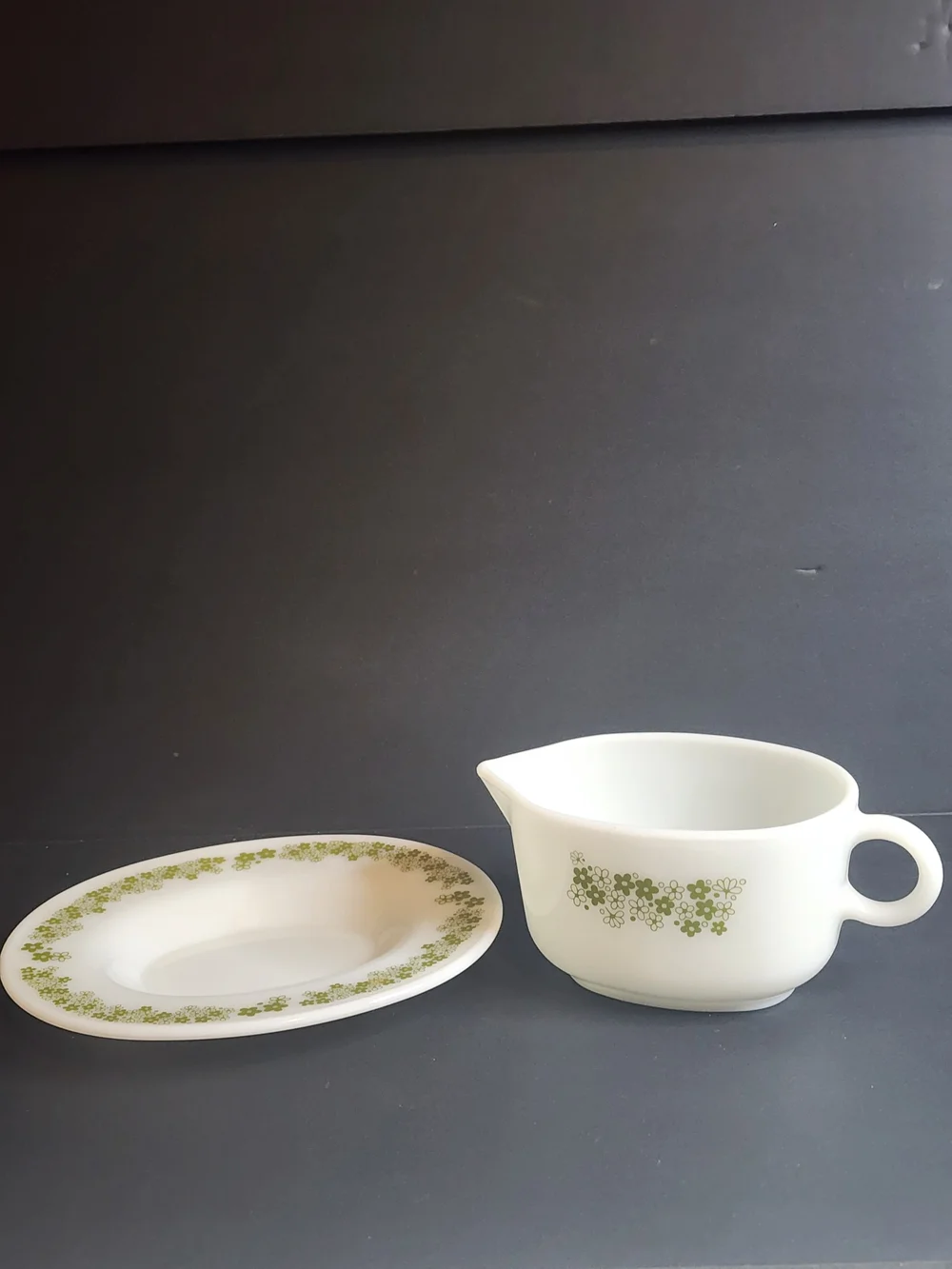 Pyrex Vintage Gravy Boat and Saucer  Green Spring Blossom (Crazy Daisy).